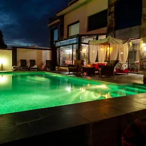 https://chalet-con-piscina-privada-en-mazagon.es-andalucia.com